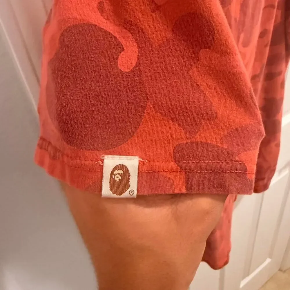 Bape Men's Red and Orange T-shirt - Picture 7 of 8